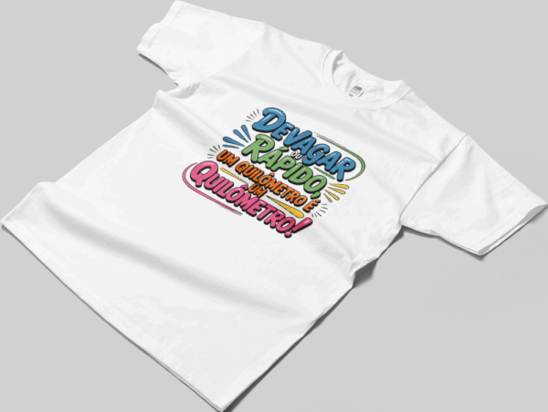 Camisa T-sthirt Um Quilômetro - branca