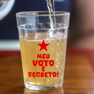 Copo Americano de Vidro Meu Voto é Secreto